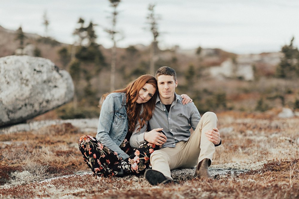 Halifax-Wedding-Photographer_Annie&Ryan_Ocean-Engagement-Shoot_38.jpg